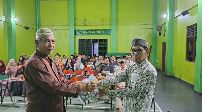 Evaluasi Pelaksanaan Ibadah Qurban 1447 H, Panitia dan Warga Pererat Silaturahim dalam Suasana Kekeluargaan Evaluasi Pelaksanaan Ibadah Qurban 1447 H, Panitia dan Warga Pererat Silaturahim dalam Suasana Kekeluargaan